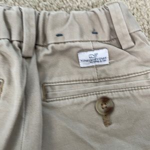 Khaki 2T Vineyard Vines boys shorts.